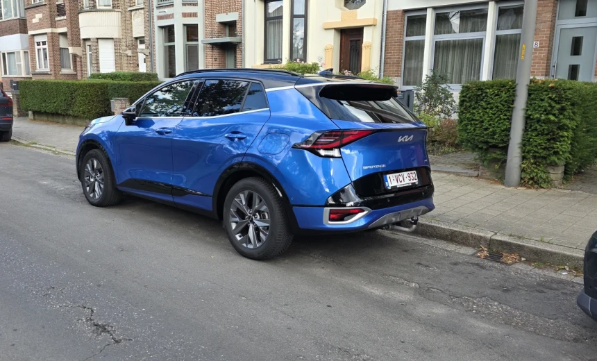 Kia Sportage 2024 Hybrid Electric/Gasoline Automatic Image 4