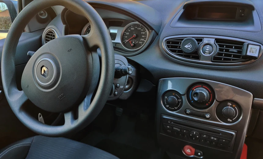 Renault Clio 2014 Gasoline Manual Image 7