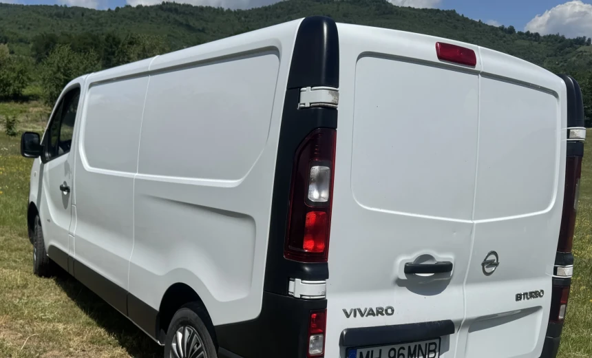 Opel Vivaro 2016 Diesel Manual Image 4