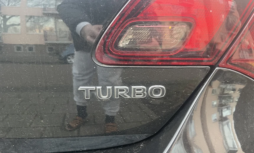 Opel Astra 2010 Gasoline Manual Image 3