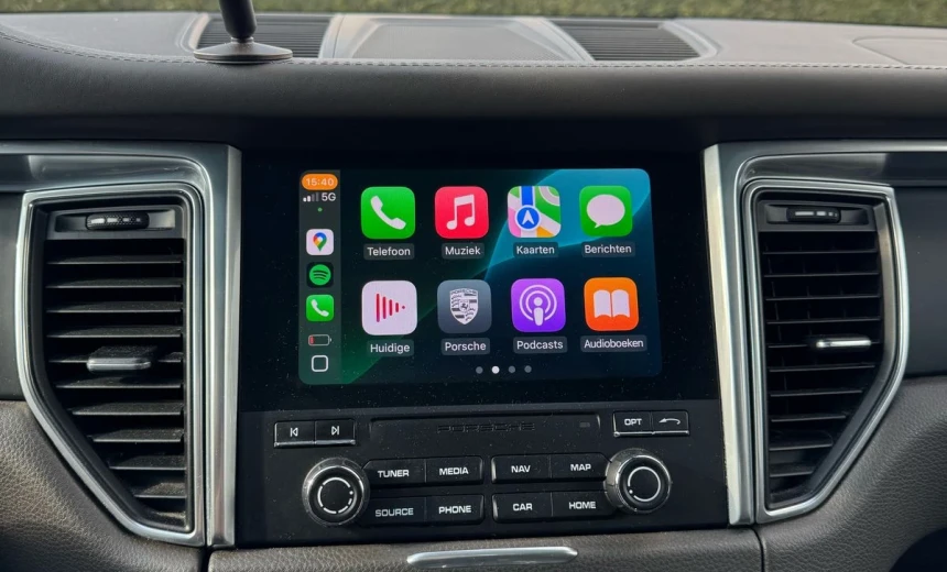 Porsche Macan 2017 Gasoline Automatic Image 4