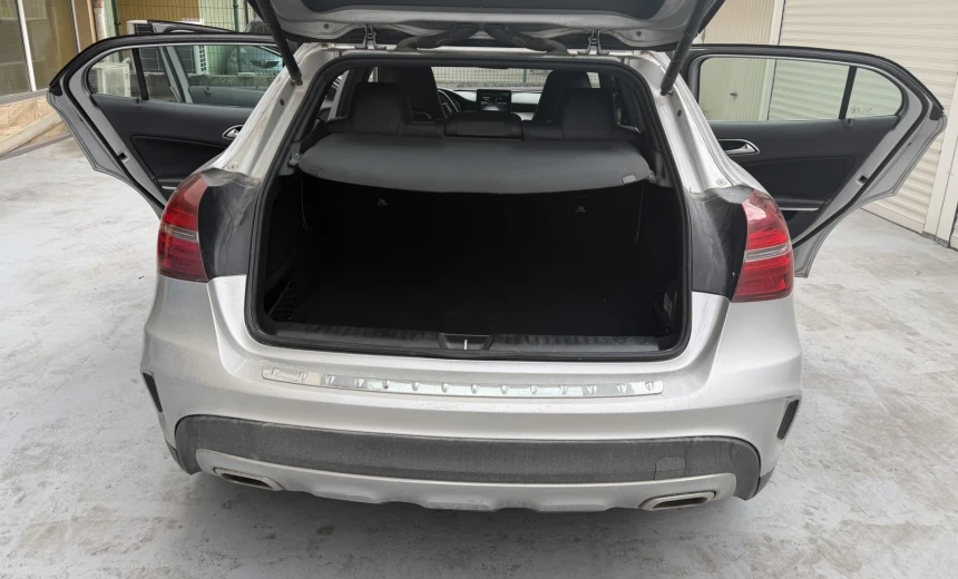 Mercedes-Benz GLA 200 2017 Diesel Automatic Image 7