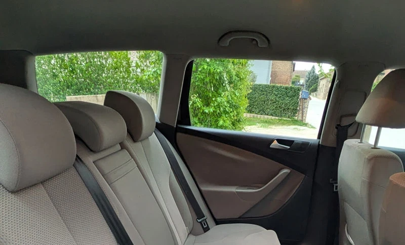 Volkswagen Passat Variant 2010 Diesel Manual Image 7