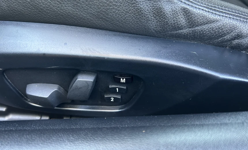 BMW 320 2007 Gasoline Manual Image 14