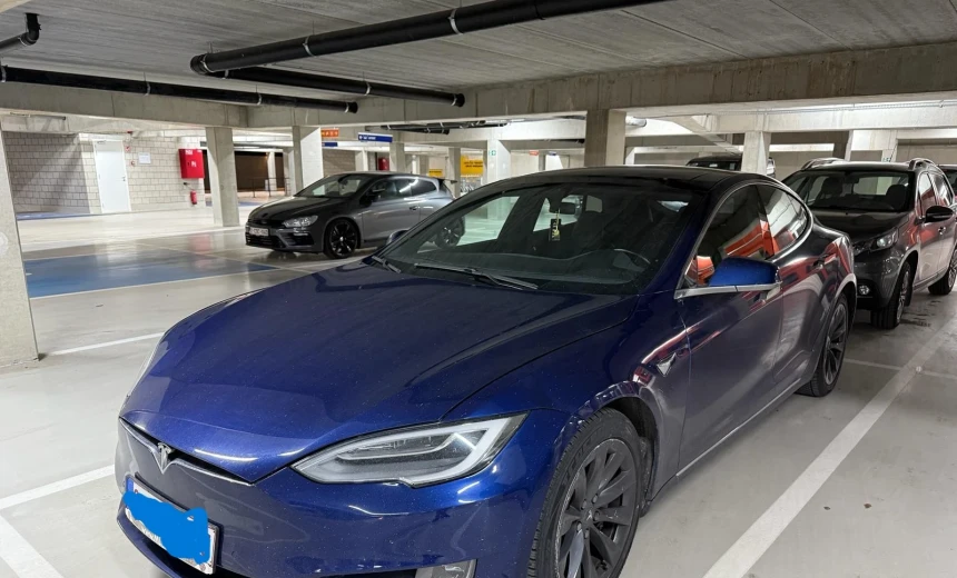 Tesla Model S 2018 Electric Automatic Image 4