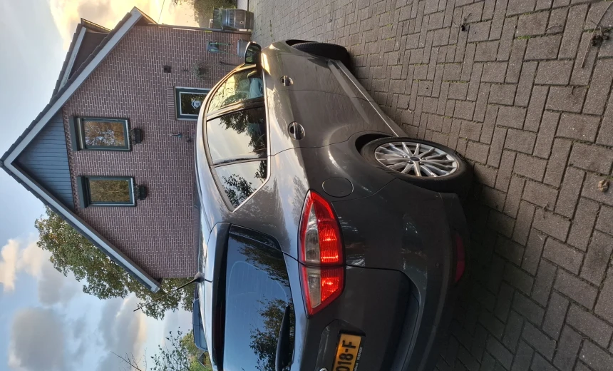 Ford C-Max 2015 Hybrid Electric/Gasoline Automatic Image 2