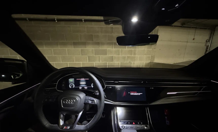 Audi Q8 2024 Hybrid Electric/Gasoline Automatic Image 8