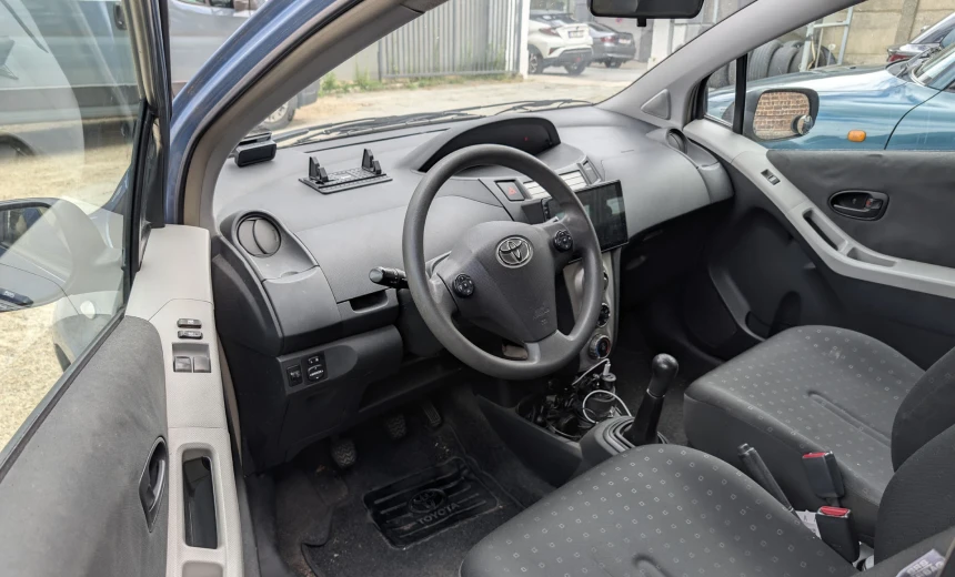 Toyota Yaris 2006 Gasoline Manual Image 9