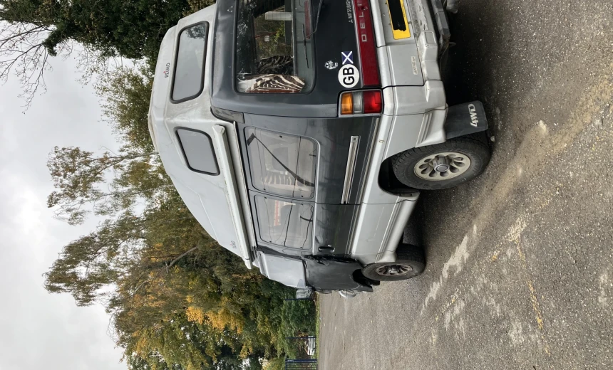 Mitsubishi Delica 1991 Diesel Automatic Image 3