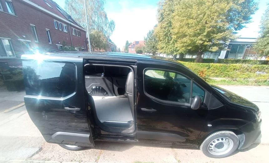 Citroen Berlingo 2021 Gasoline Automatic Image 2