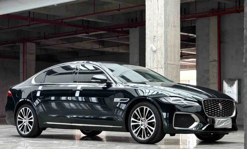 Jaguar XF 2023 Gasoline Automatic Image 1
