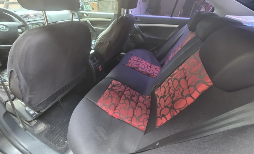 Skoda Octavia 2007 Gasoline Manual Image 2