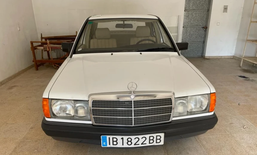 Mercedes-Benz 190 1987 Gasoline Manual Image 0