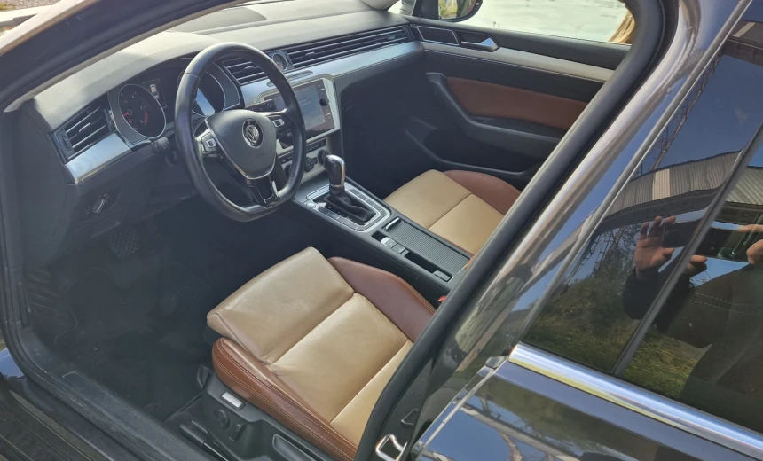 Volkswagen Passat 2018 Diesel Automatic Image 11