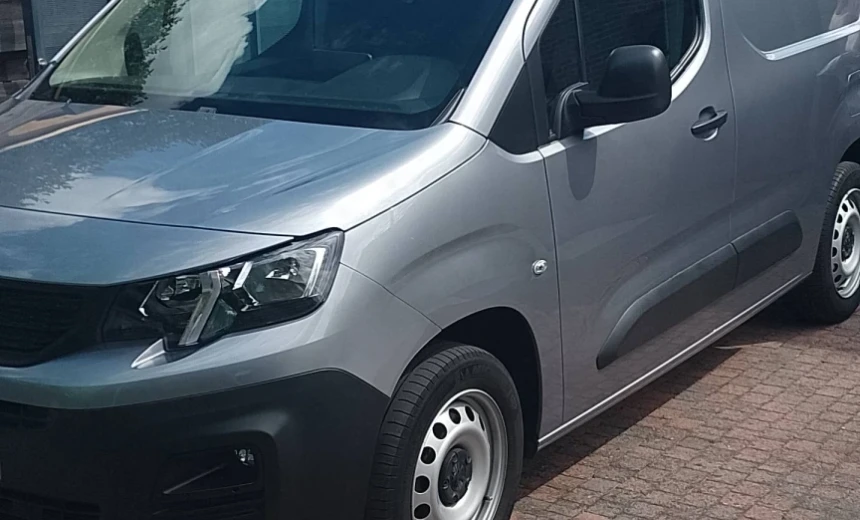 Peugeot Partner 2021 Gasoline Automatic Image 7