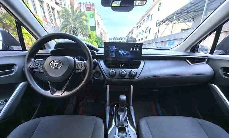 Toyota Corolla Cross 2024 Gasoline Automatic Image 3