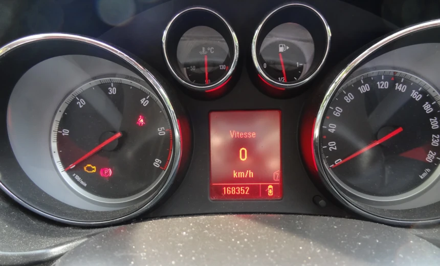 Opel Insignia 2012 Diesel Manual Image 5