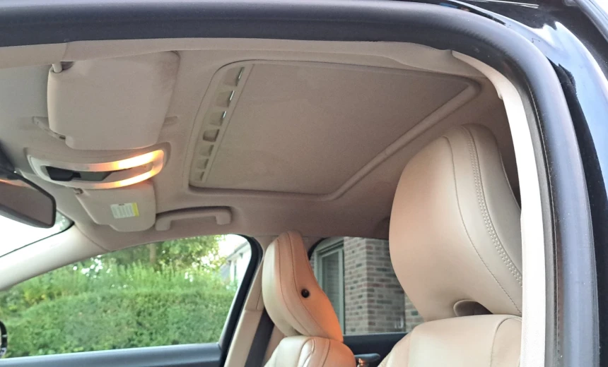 Volvo V60 2013 Hybrid Electric/Diesel Automatic Image 4