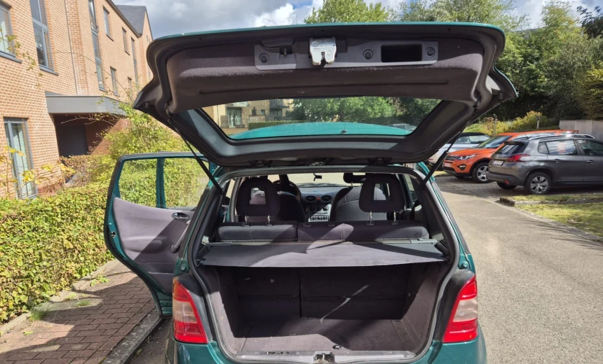 Mercedes-Benz A 160 1999 Gasoline Automatic Image 4