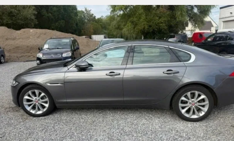 Jaguar XF 2019 Gasoline Automatic Image 4
