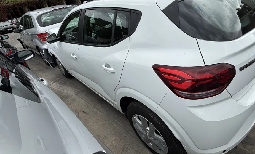 Dacia Sandero 2022 Gasoline Manual Image 4