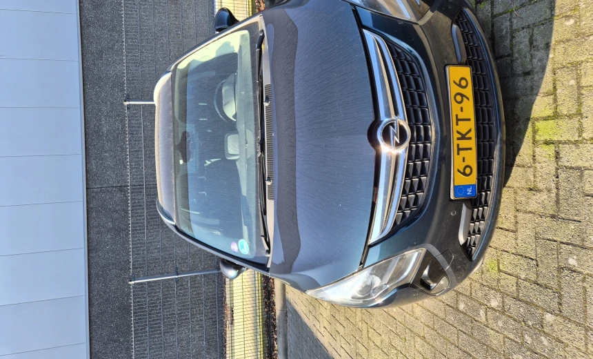 Opel Zafira Tourer 2014 Gasoline Manual Image 1