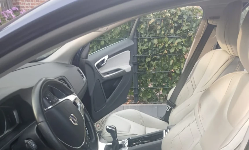 Volvo V60 2016 Diesel Manual Image 10