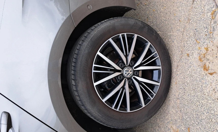 Volkswagen Golf Variant 2017 Gasoline Manual Image 3