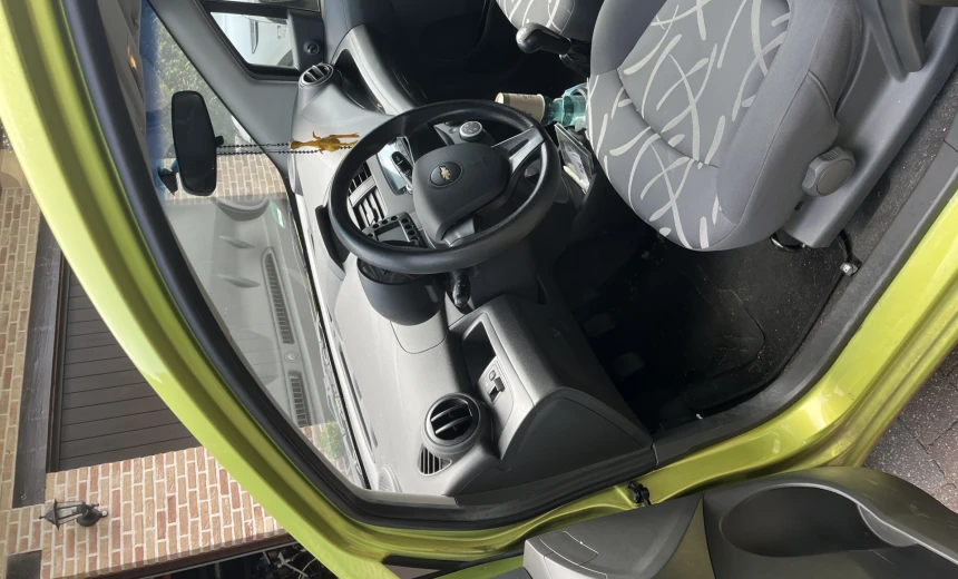 Chevrolet Spark 2012 Gasoline Manual Image 7
