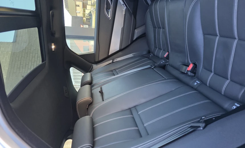 Land Rover Range Rover Velar 2023 Diesel Automatic Image 7