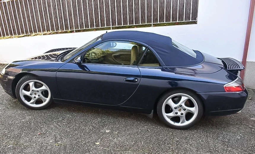 Porsche 996 1998 Gasoline Manual Image 1