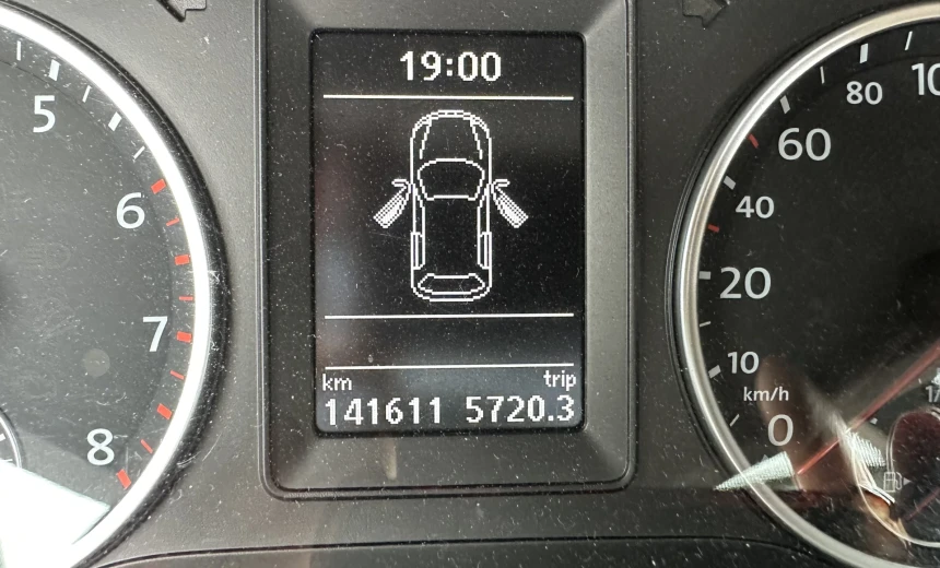 Volkswagen Tiguan 2016 Gasoline Automatic Image 6