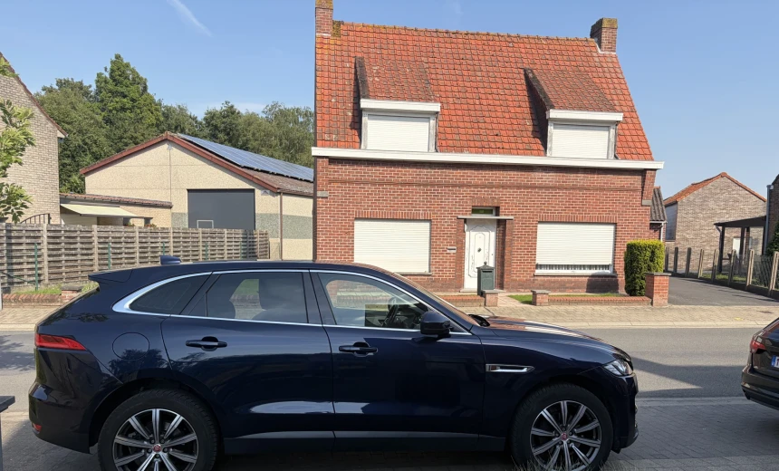 Jaguar F-Pace 2017 Diesel Automatic Image 0