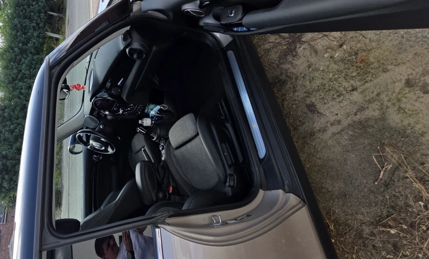 MINI Cooper 2022 Gasoline Automatic Image 7