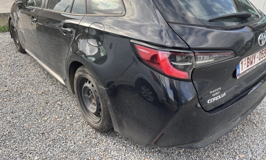 Toyota Corolla 2021 Hybrid Electric/Gasoline Automatic Image 0