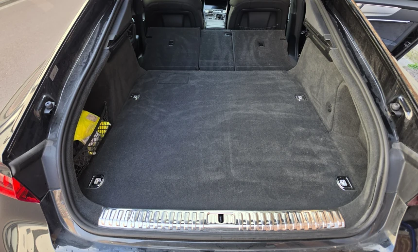Audi A7 2020 Hybrid Electric/Gasoline Automatic Image 17