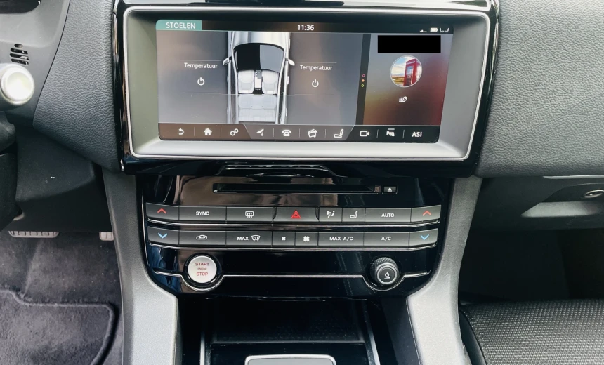 Jaguar F-Pace 2018 Diesel Automatic Image 15