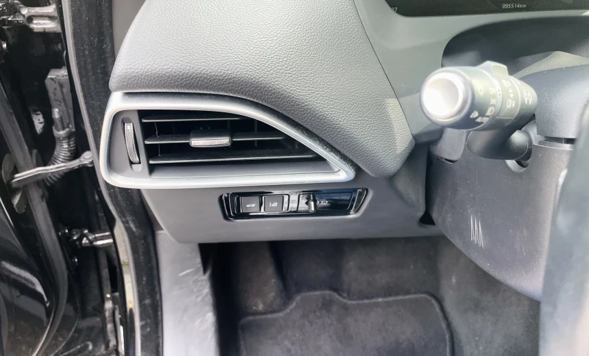 Jaguar F-Pace 2018 Diesel Automatic Image 18