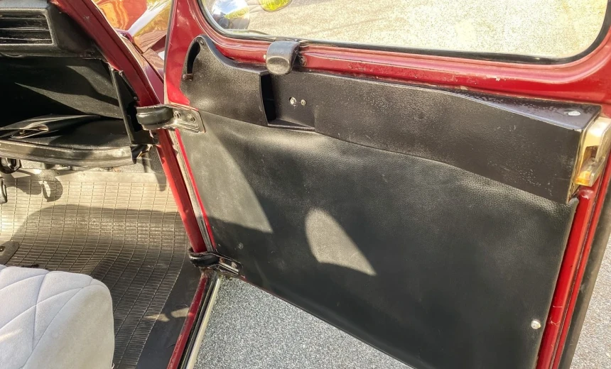 Citroen 2CV 1981 Gasoline Manual Image 6