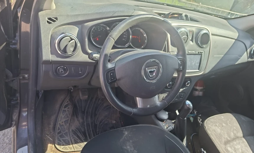Dacia Logan 2015 Gasoline Manual Image 2