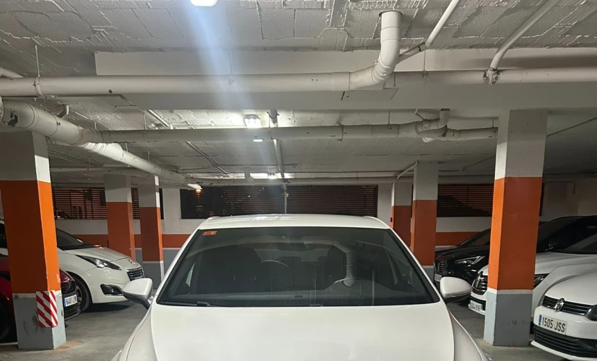 Volkswagen Golf GTI 2017 Gasoline Automatic Image 14