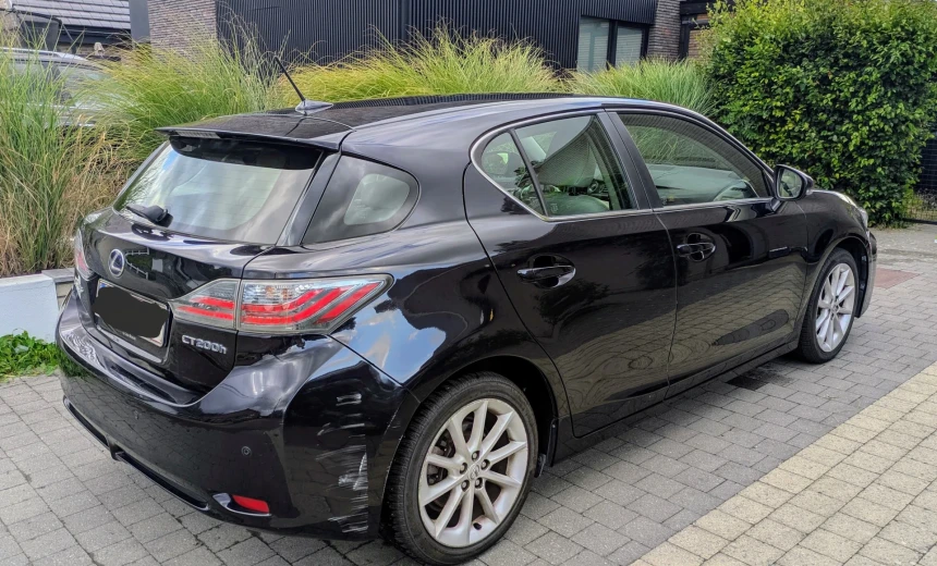 Lexus CT 200h 2011 Hybrid Electric/Gasoline Automatic Image 10
