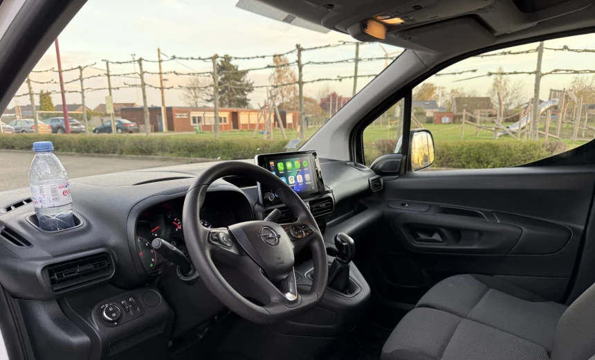 Opel Combo 2020 Diesel Manual Image 8