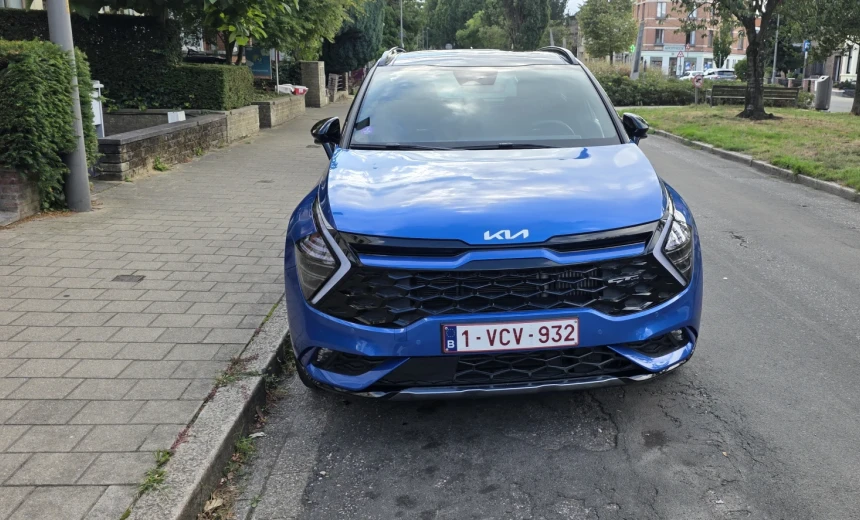 Kia Sportage 2024 Hybrid Electric/Gasoline Automatic Image 2